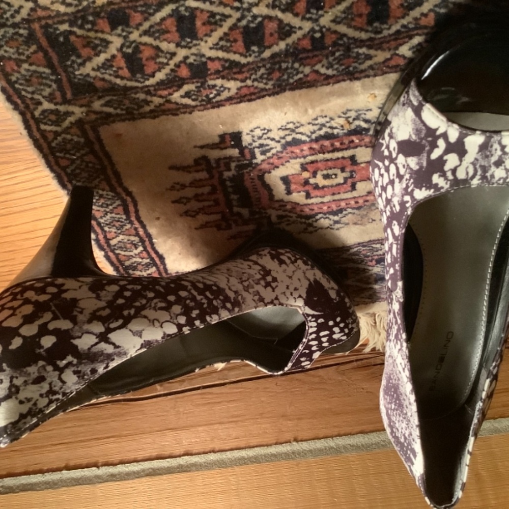 Designer shoes - Picture 2 of 4